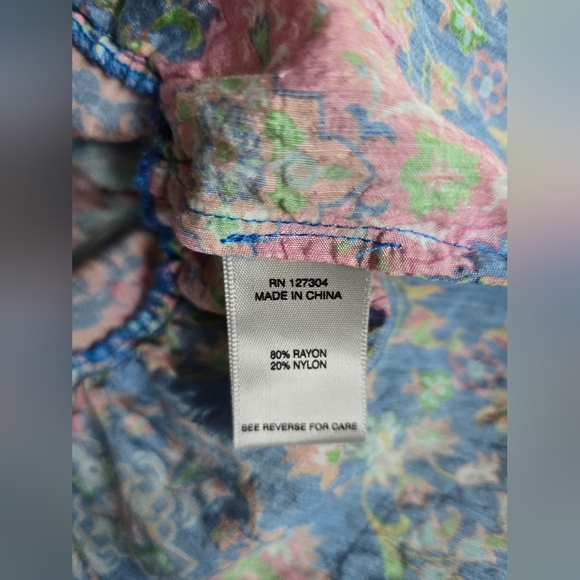 John Mark Size M Blue Pink Floral Bohemian Ruffle Top - Picture 10 of 10
